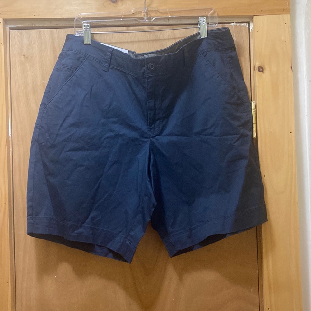 Women’s Knee Length Shorts with pockets!